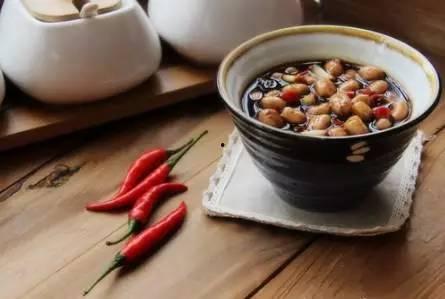 摸鱼吃瓜添油加醋,添油加醋，揭秘娱乐圈幕后真相