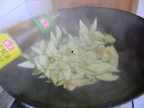 角瓜塌蘸什么吃,搭配蘸料，美味升级！